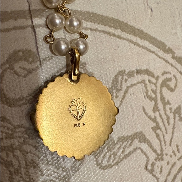 Beautiful Magdalena Pearl 4mm Pearl Cream Necklace! Like New - Picture 4 of 9